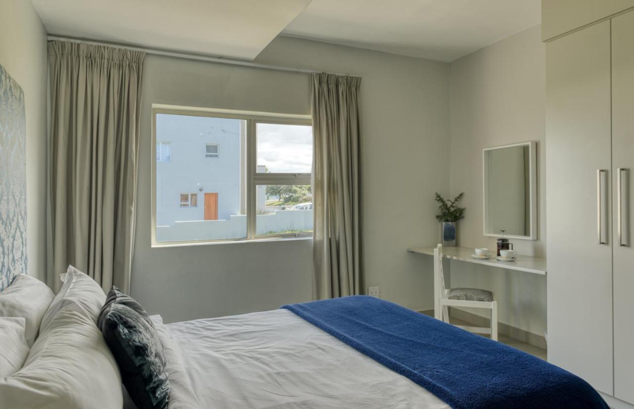 Stanford's Cove Apartment *